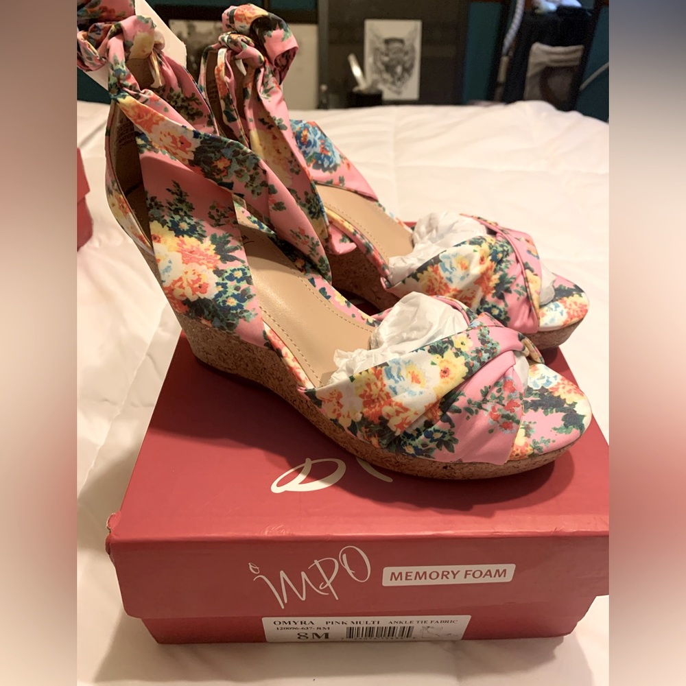 Brand NEW, IMPO Ankle Tie Espadrilles.  Beautiful Vibrant Floral Pattern. Size 8